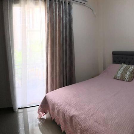 Loutraki Vibes Apartments ภายนอก รูปภาพ