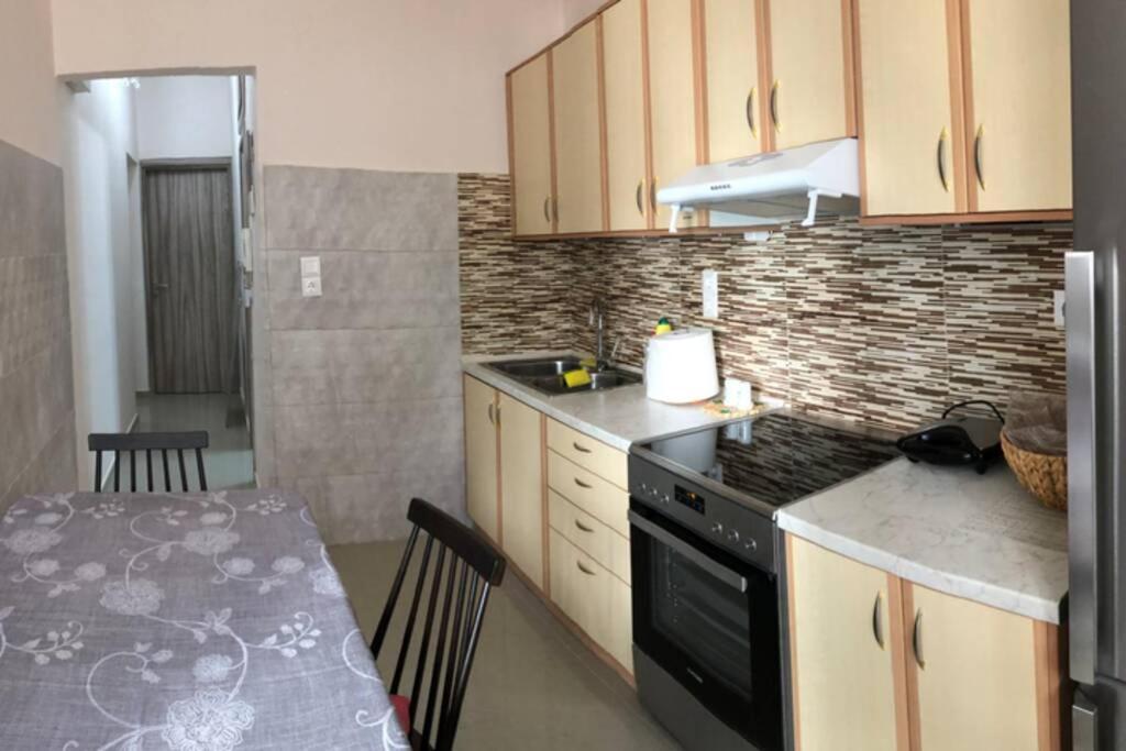 Loutraki Vibes Apartments ภายนอก รูปภาพ
